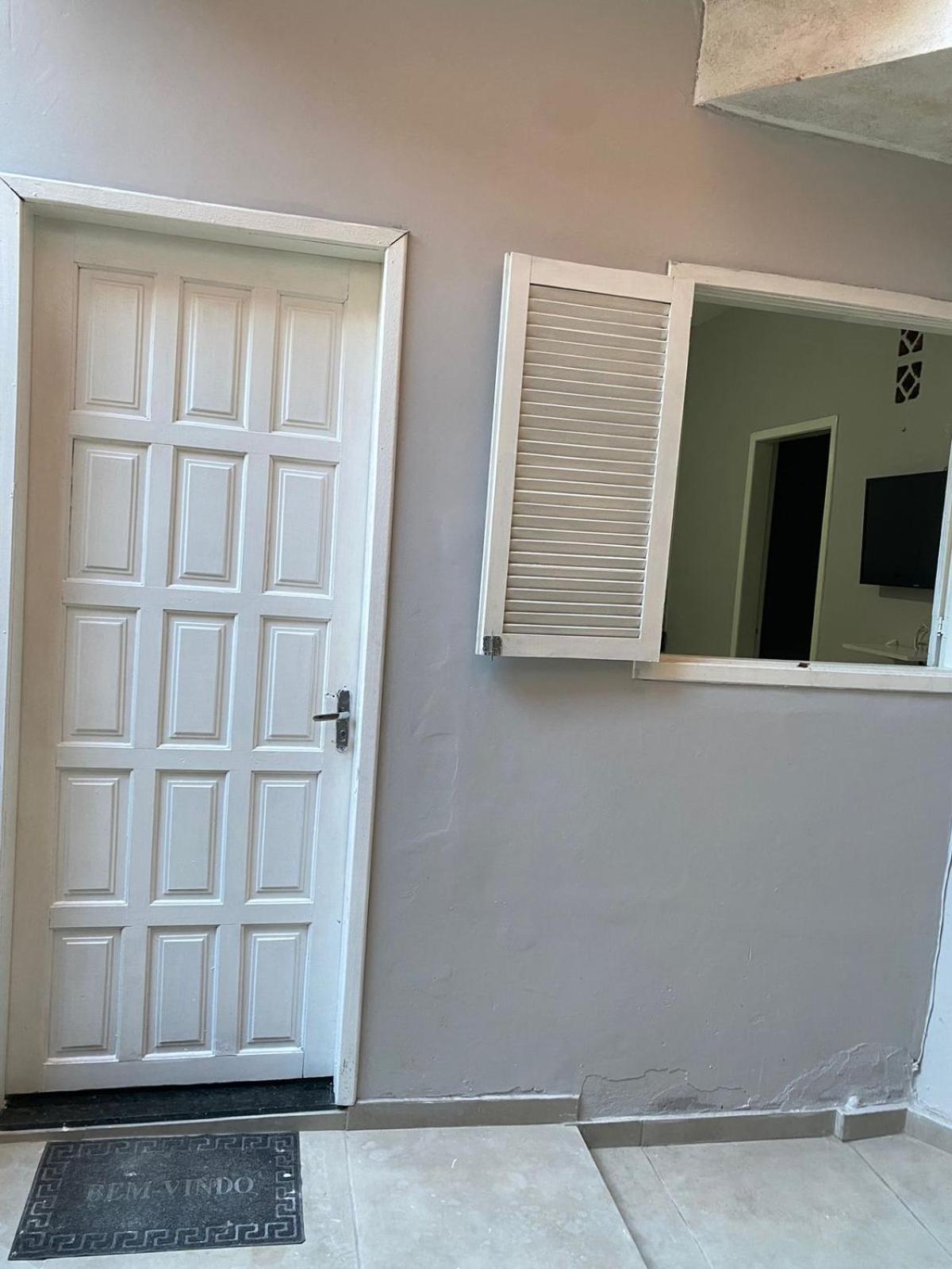 Hospedagem Dos Massa- Casas No Centro De Arraial- Faca Tudo A Pe! Арраял-ду-Кабу Экстерьер фото