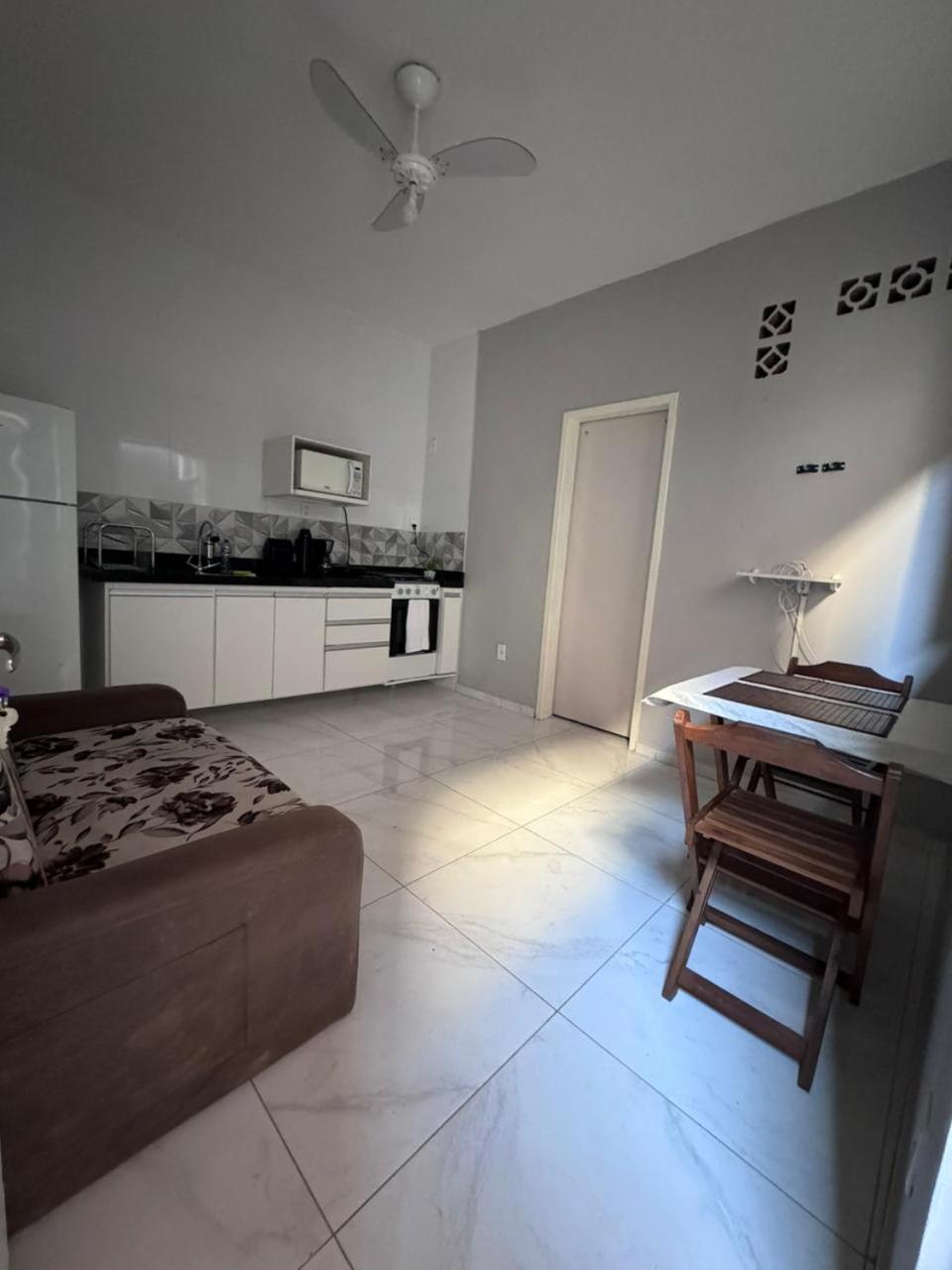 Hospedagem Dos Massa- Casas No Centro De Arraial- Faca Tudo A Pe! Арраял-ду-Кабу Экстерьер фото